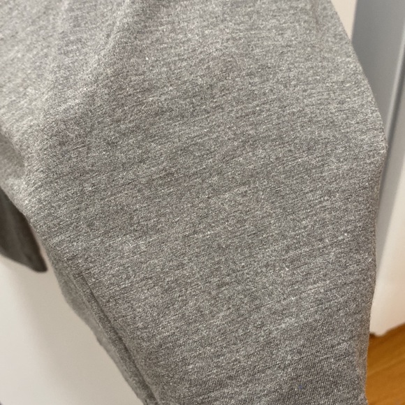 **NWOT ** PUFF SLEEVE STRIPED T SHIRT - Picture 7 of 7